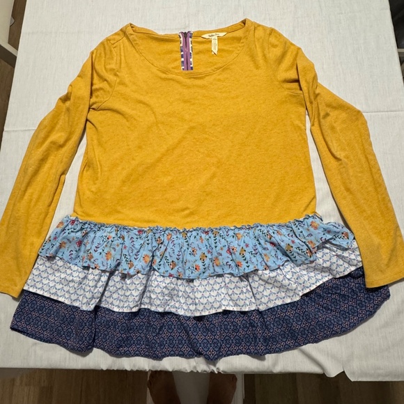 yellow long sleeve woman shirt with floral design bottom area brand Matilda Jane - Picture 3 of 6
